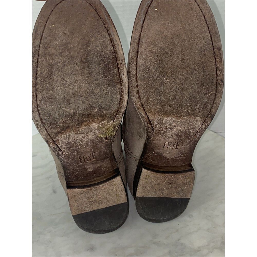 FRYE Women's Cara Suede Short Ankle Bootie Size 9.5B Slouch Greige Neutral Moto - Picture 12 of 12